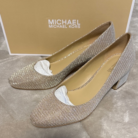 Michael Kors Shoes - Michael Kors Women's glitter chain mesh Gold pump